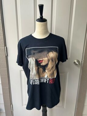 Taylor Swift Red Graphic Shirt